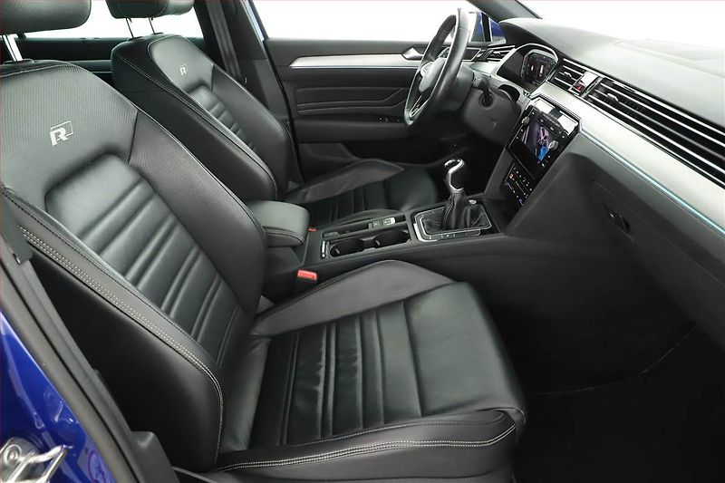 Volkswagen Passat (2022) 2.0 TDI - fotka 7 z 27