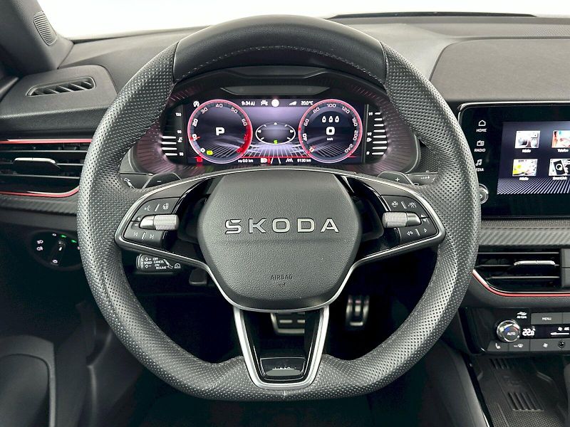 Škoda Kamiq (2025) DSG 1.5TSI 110kW Monte Carlo - fotka 9 z 33