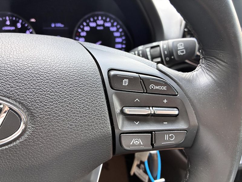 Hyundai i30 1.0T-GDi88kW DIGI KLIMA TAŽNÉ  - fotka 22 z 25