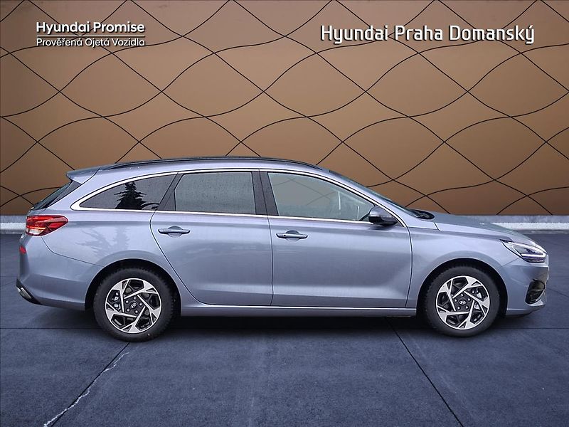 Hyundai i30 1,6   TGDI,DCT,Style Safety - fotka 7 z 9