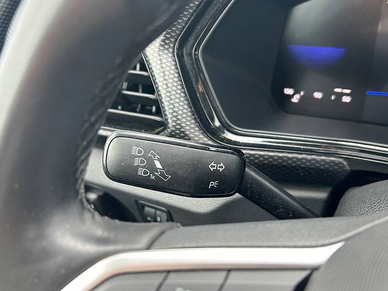Volkswagen T-Cross Life 5G 1,0TSi - fotka 18 z 25