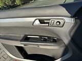 Volkswagen Touran 2,0 TDi DSG highline 7-míst - náhled 17