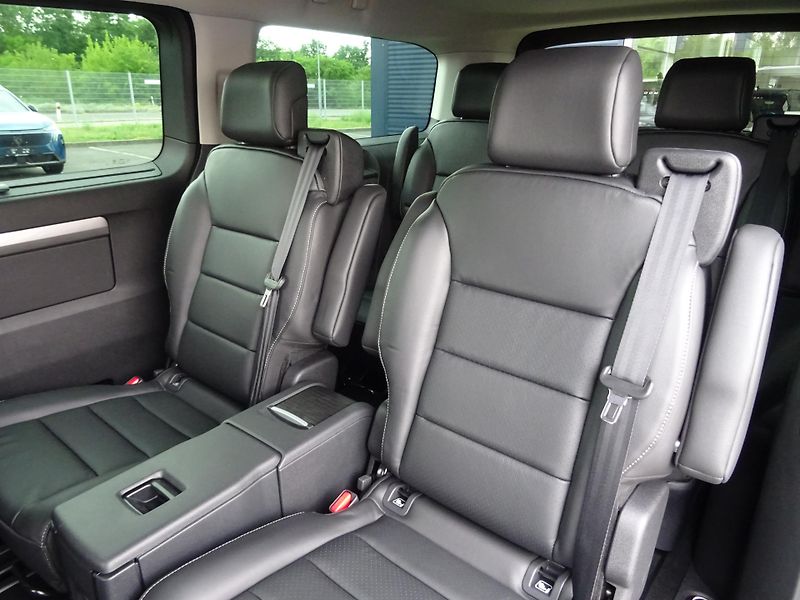 Peugeot Traveller (2026) Allure L3 2.2 BHDi 180k EAT8 - fotka 36 z 44