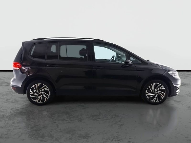Volkswagen Touran (2018) Comfortline 2.0 TDI, Automat - fotka 6 z 17