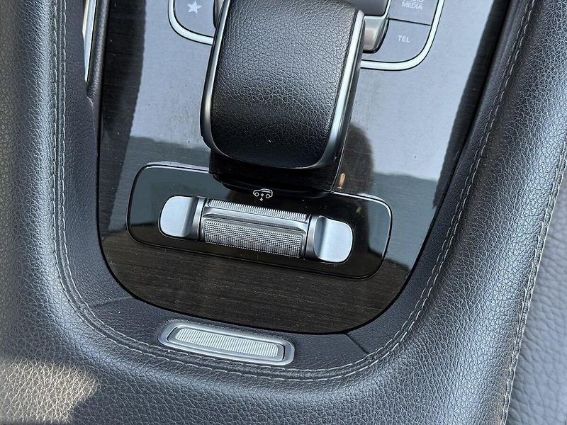 Mercedes-Benz GLS (2019) 400 d 4MATIC - fotka 25 z 54