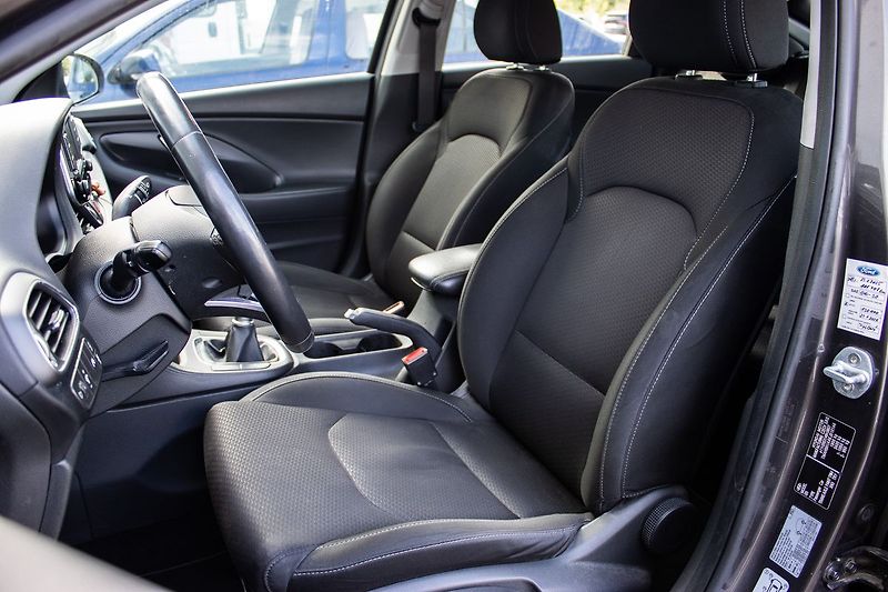 Hyundai i30 - fotka 10 z 20