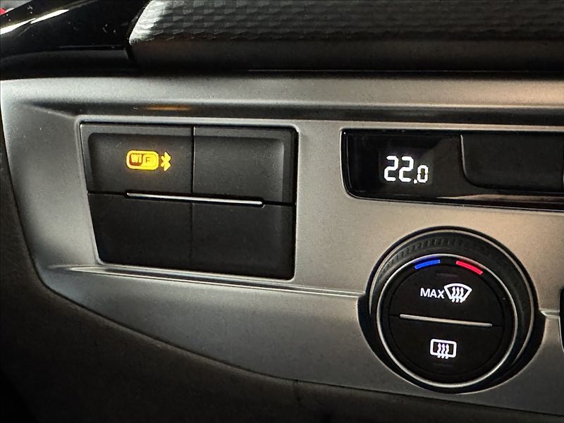 Volkswagen California 2,0 TDi  DSG Last Edition LED - fotka 39 z 47