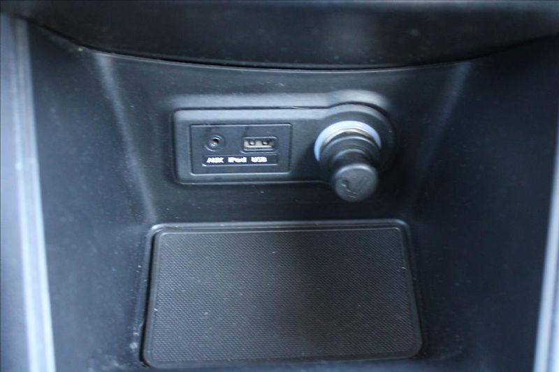Hyundai ix20 1,4 i  ČR, DIG. KLIMA, ASR - fotka 18 z 25