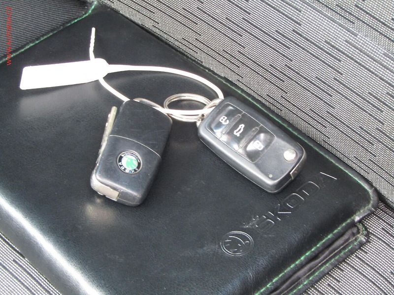 Škoda Octavia (2012) 1.6 TDi, ČR, Ambition - fotka 18 z 18