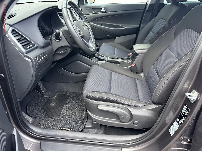 Hyundai Tucson (2016) 2.0 CRDi 4x4, AT, navi, TZ - fotka 9 z 20