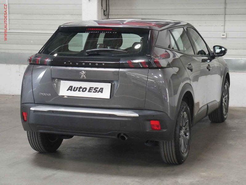 Peugeot 2008 (2021) 1.2 PT, 2.maj,ČR, servis - fotka 6 z 18