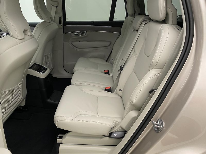 Volvo XC90 (2026) T8 AWD RECHARGE BRIGHT PLUS 7m - fotka 6 z 71