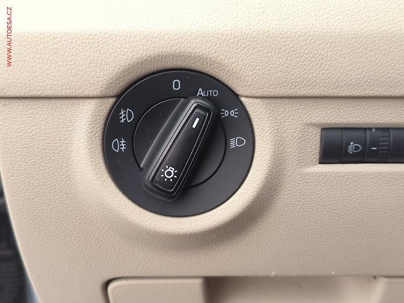 Škoda Octavia (2015) 2.0 TDi, Style, DSG - fotka 19 z 22