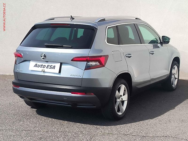 Škoda Karoq (2018) 1.0 TSi, Ambition, LED, navi - fotka 4 z 25