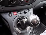 Peugeot Partner 1,6 HDI 73 KW KLIMA, TEMP, ČR - náhled 30
