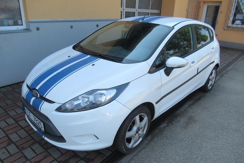 Ford Fiesta 1.2i  KLIMA  KOUPENO V CZ - fotka 5 z 19