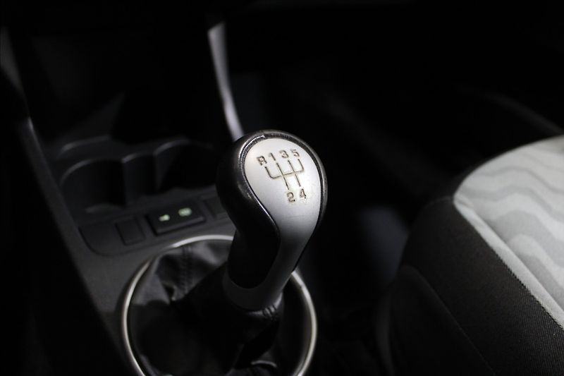 Škoda Fabia 1,9 TDI klima, tempomat - fotka 22 z 28