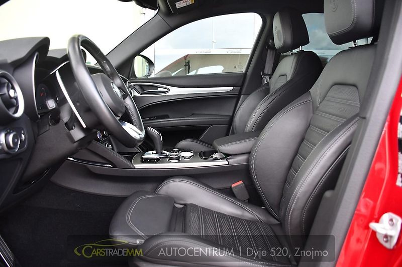 Alfa Romeo Stelvio 2.0T 16V 206kW VELOCE AT8 Q4 - fotka 8 z 50