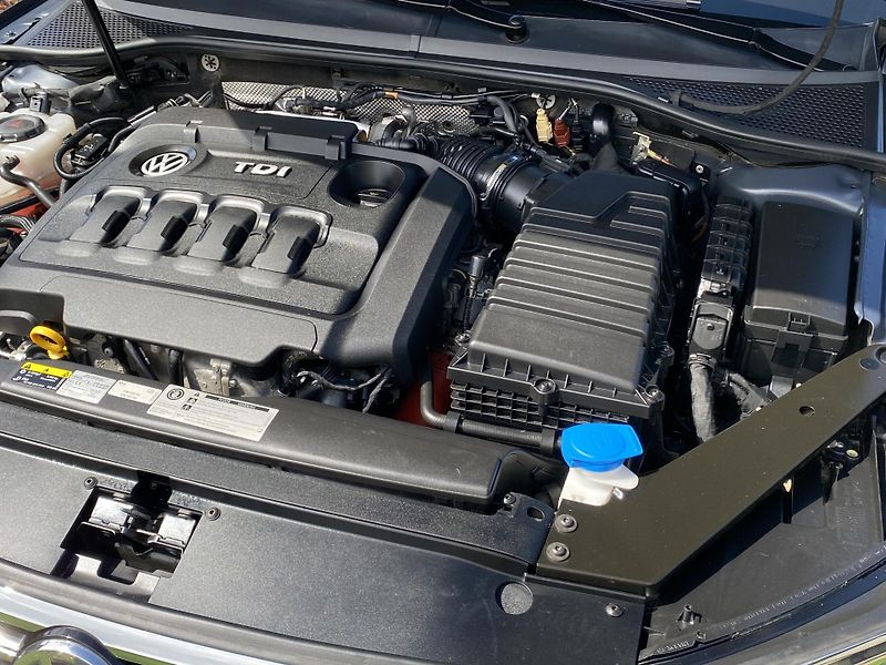 Volkswagen Passat 2,0 TDI 4-motion/Alltrack/ČR - fotka 9 z 11
