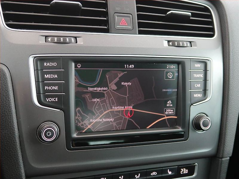 Volkswagen Golf (2015) Comfortline 2.0 TDI - fotka 13 z 21