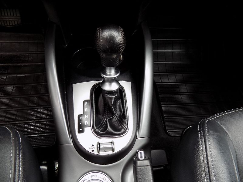 Mitsubishi Outlander (2012) 2.2DI-D/AWD/1.Maj.ČR/7.míst/ - fotka 33 z 45