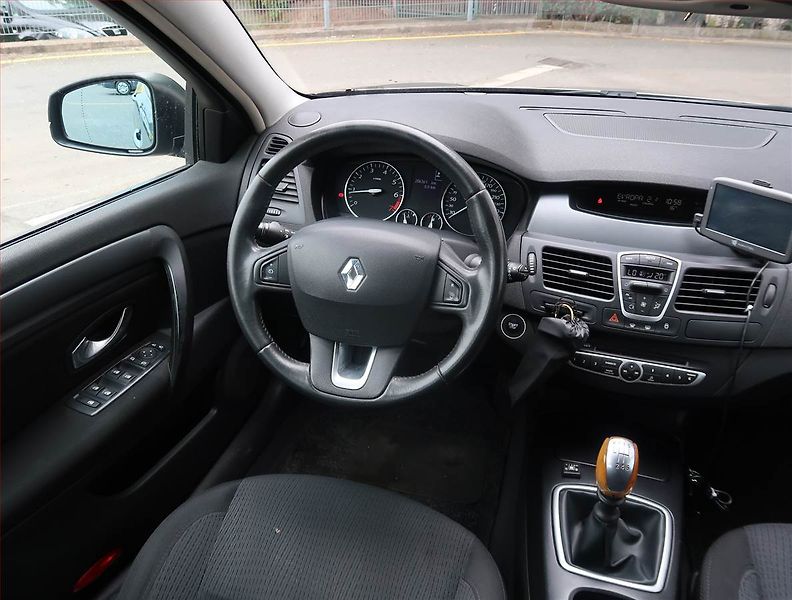Renault Laguna (2008) 2.0 16V, LPG, po STK, Tažné - fotka 7 z 18