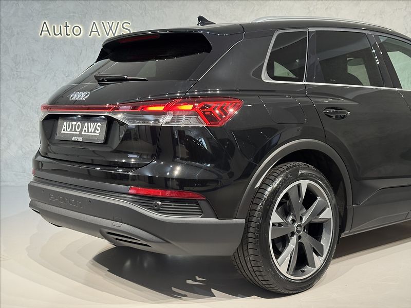 Audi Q4 e-tron 150kW Sport LED Kamera HUD - fotka 11 z 48