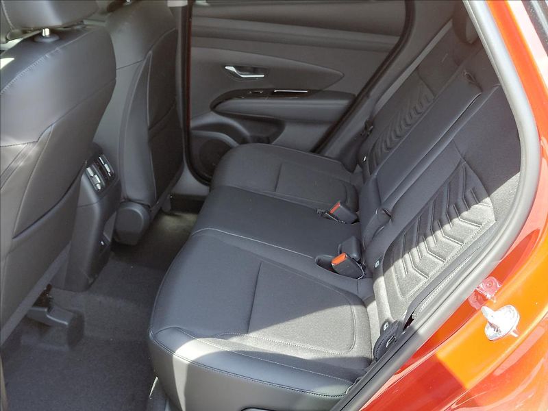 Hyundai Tucson (2024) 1,6 TGDI 2WD MT PR - fotka 13 z 21