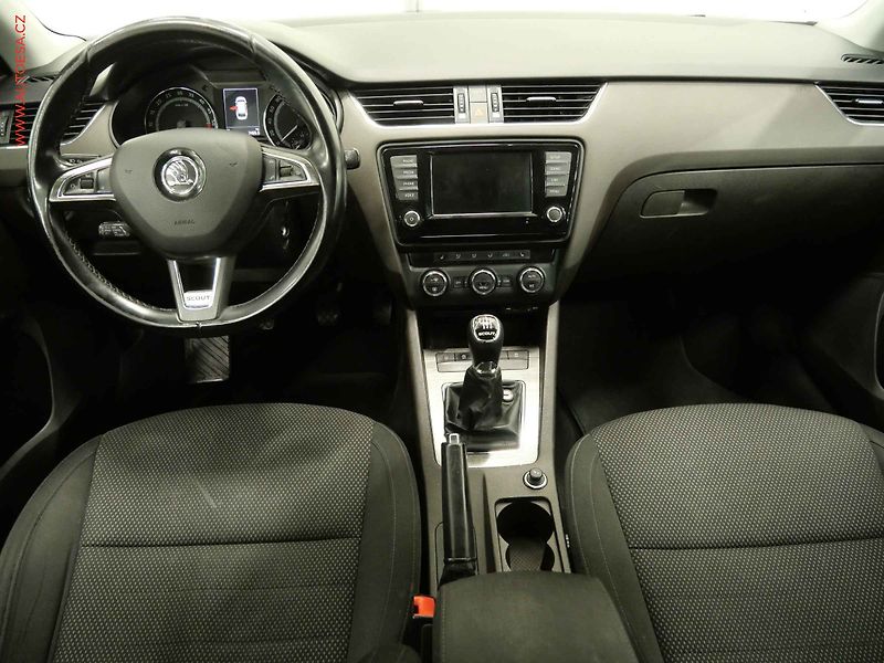 Škoda Octavia (2016) 2.0 TDi 4x4, ČR, Scout. - fotka 8 z 21