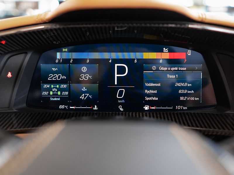 Chevrolet Corvette (2023) 6.2 Stingray C8 3LT Z51 Cabrio - fotka 25 z 37