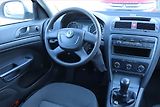 Škoda Octavia (2011) 1.6, Serv.kniha, Tempomat - náhled 7