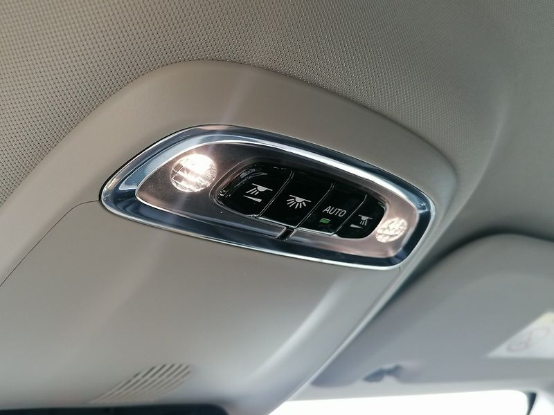 Volvo V60 (2020) 2.0 T6 AWD PHEV INSCRIPTION - fotka 39 z 42