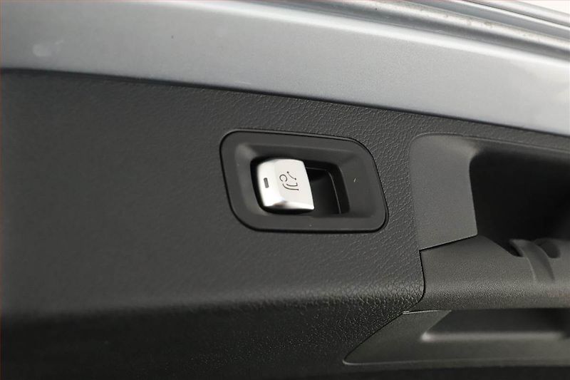 Mercedes-Benz Třídy E (2021) E 450 4MATIC - fotka 18 z 21