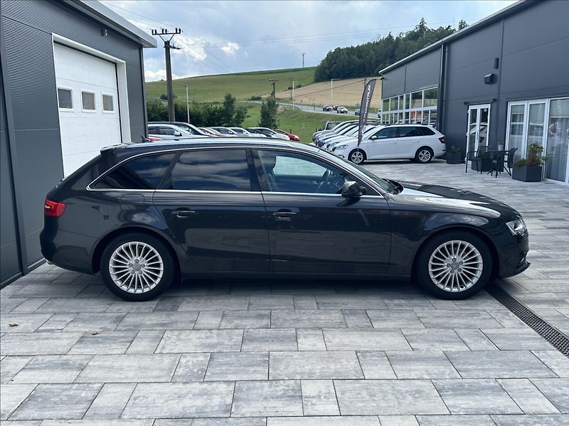 Audi A4 3,0 TDI 204PS  Ambiente A/T - fotka 6 z 53