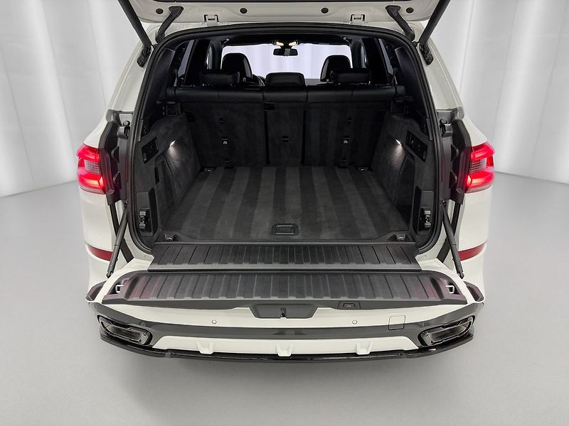 BMW X5 40d xDrive M-PAKET, LED. DRIVE - fotka 28 z 29