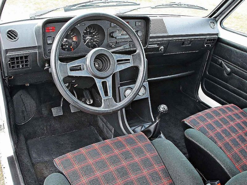 Aktuální Volkswagen Golf GTI Performance.