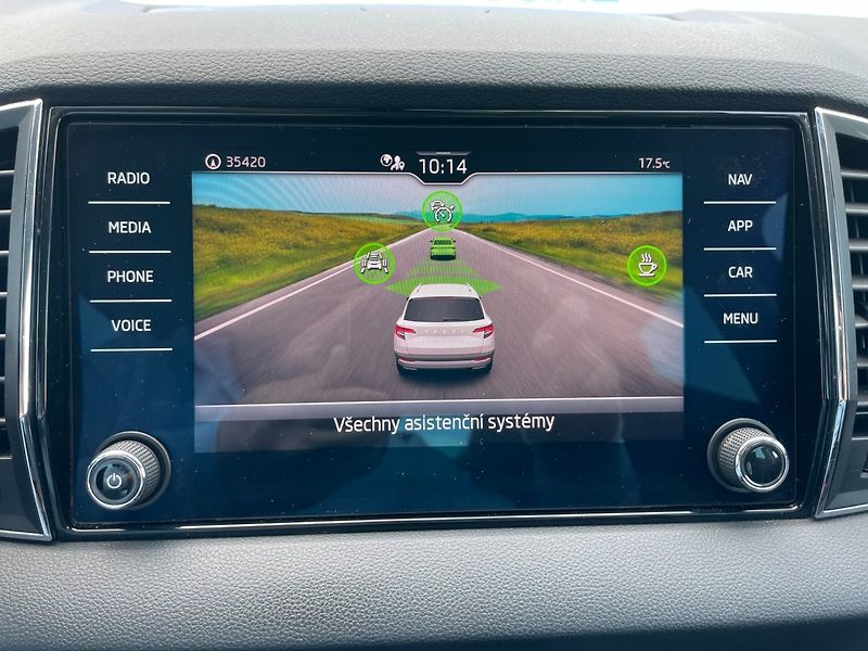 Škoda Karoq (2022) 2.0TDi Style+! Tažné! ČR+1.maj - fotka 32 z 39