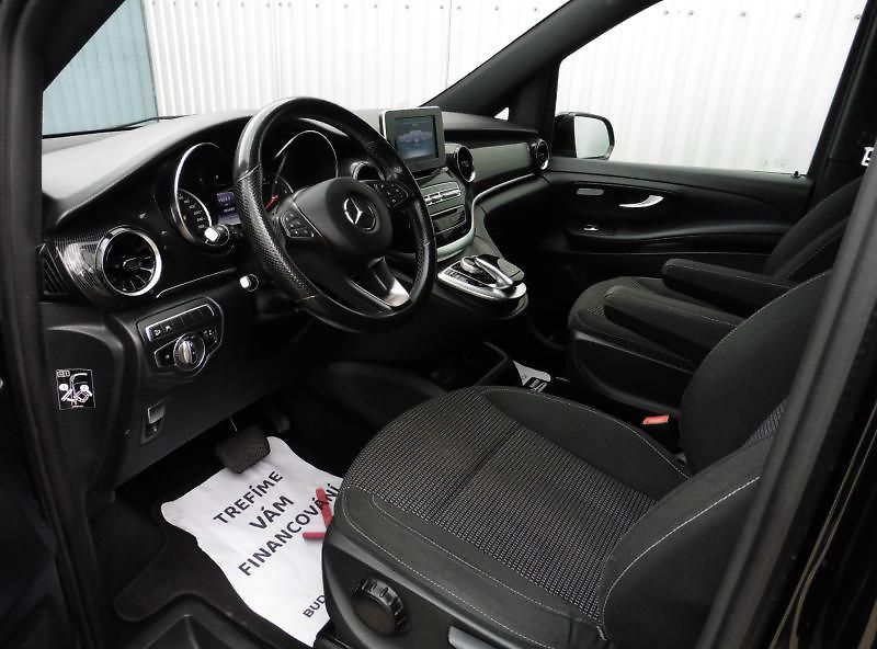 Mercedes-Benz Třídy V 220d Exclusive L 4Matic - fotka 9 z 14