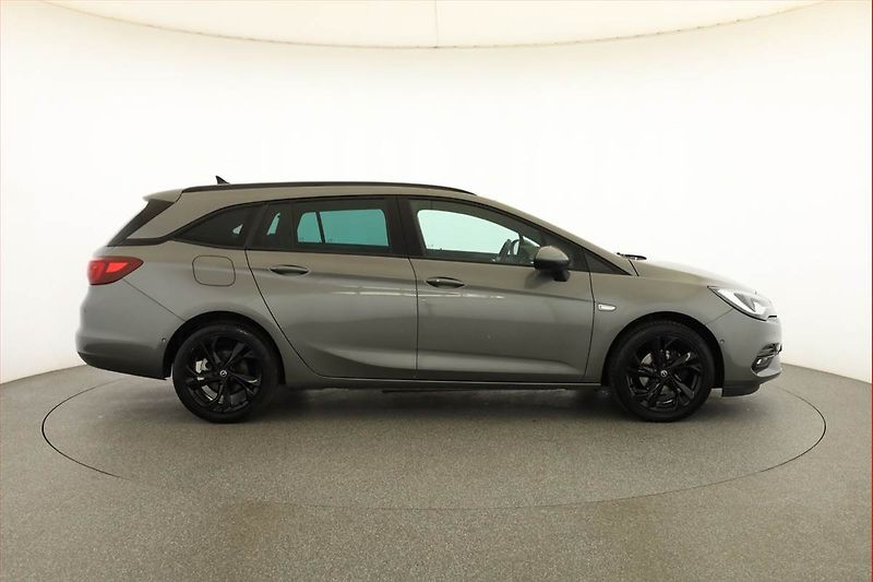 Opel Astra (2020) 1.2 Turbo, ČR,1.maj - fotka 6 z 17