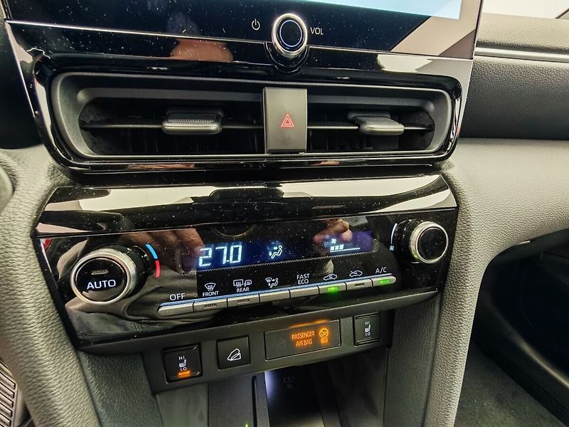Toyota Yaris Cross 1.5 Hybrid 4x4 Style - fotka 33 z 41