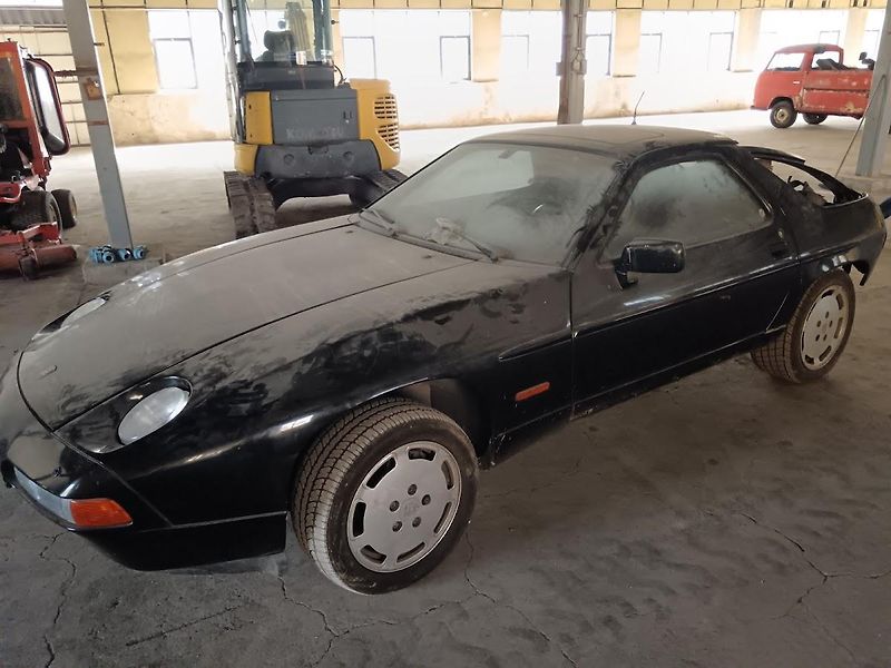 Porsche 928 - fotka 5 z 8