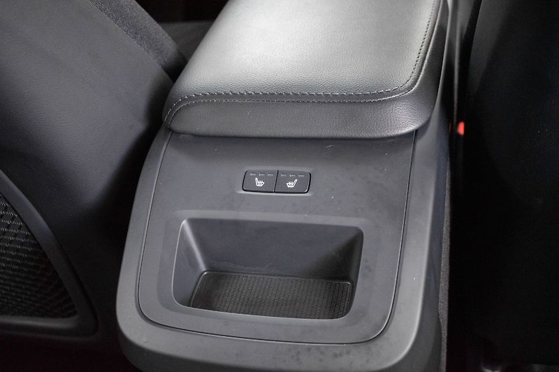 Volvo XC60 B4 CORE*KAMERA*DPH*ČR 1.MAJ* - fotka 14 z 39