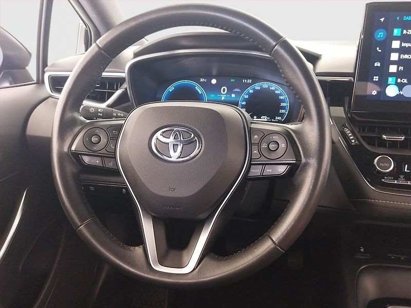 Toyota Corolla (2024) 1.8 Hybrid - fotka 20 z 23