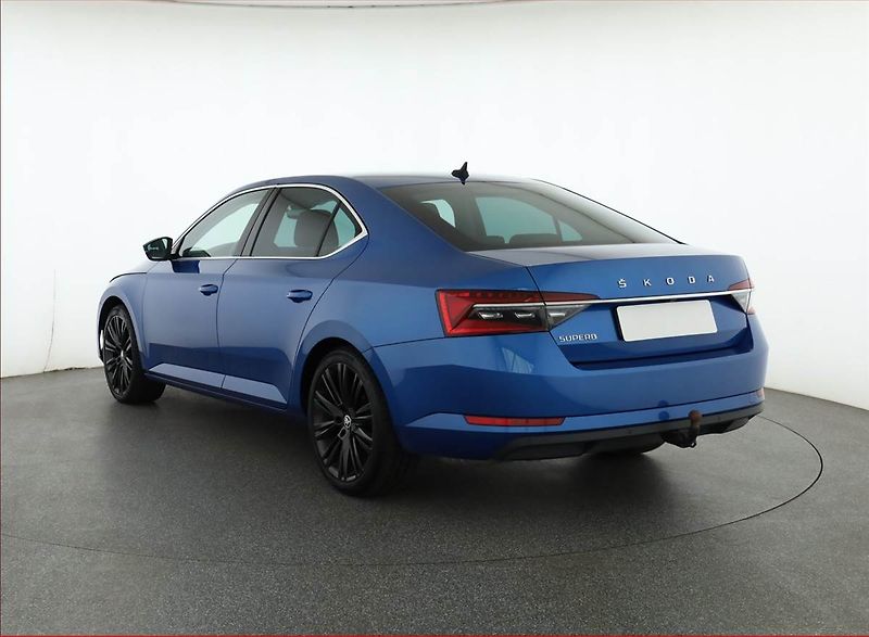 Škoda Superb (2022) 1.5 TSI - fotka 4 z 21