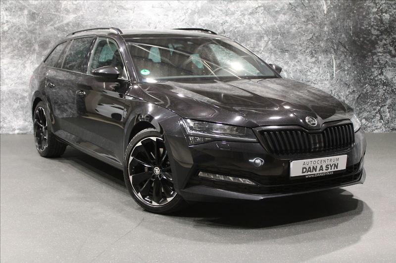 Škoda Superb 2,0 TSI 200 KW Sportline 4x4 D - fotka 2 z 35