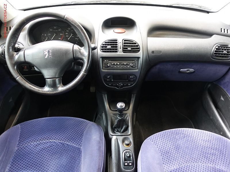 Peugeot 206 (2003) 2.0HDi, Klima - fotka 8 z 21