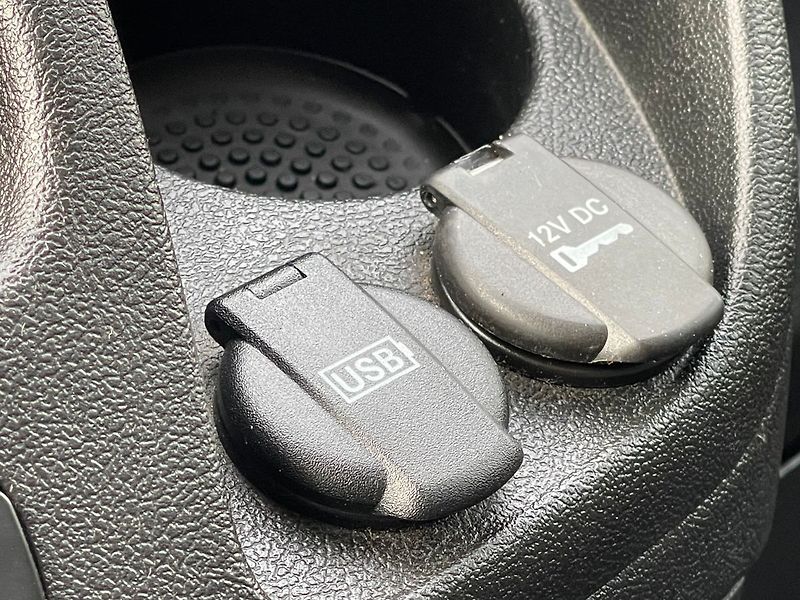 Citroën Jumper 2.2bHDi 103kW*CZ*7.MÍST*CarPla - fotka 31 z 42