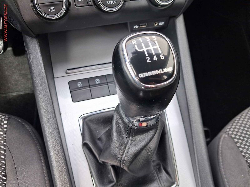 Škoda Octavia (2014) 1.6 TDi, AC, TZ, temp. - fotka 12 z 18