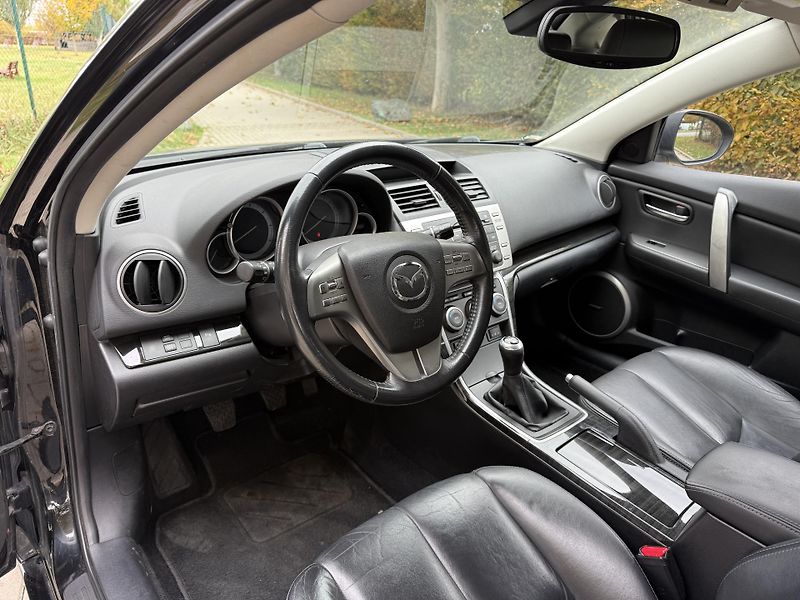 Mazda 6 2.5 Top Sport - fotka 26 z 34