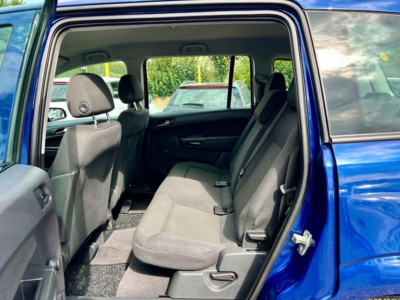 Opel Zafira (2009) 1.6i 110 kW CNG - fotka 13 z 19